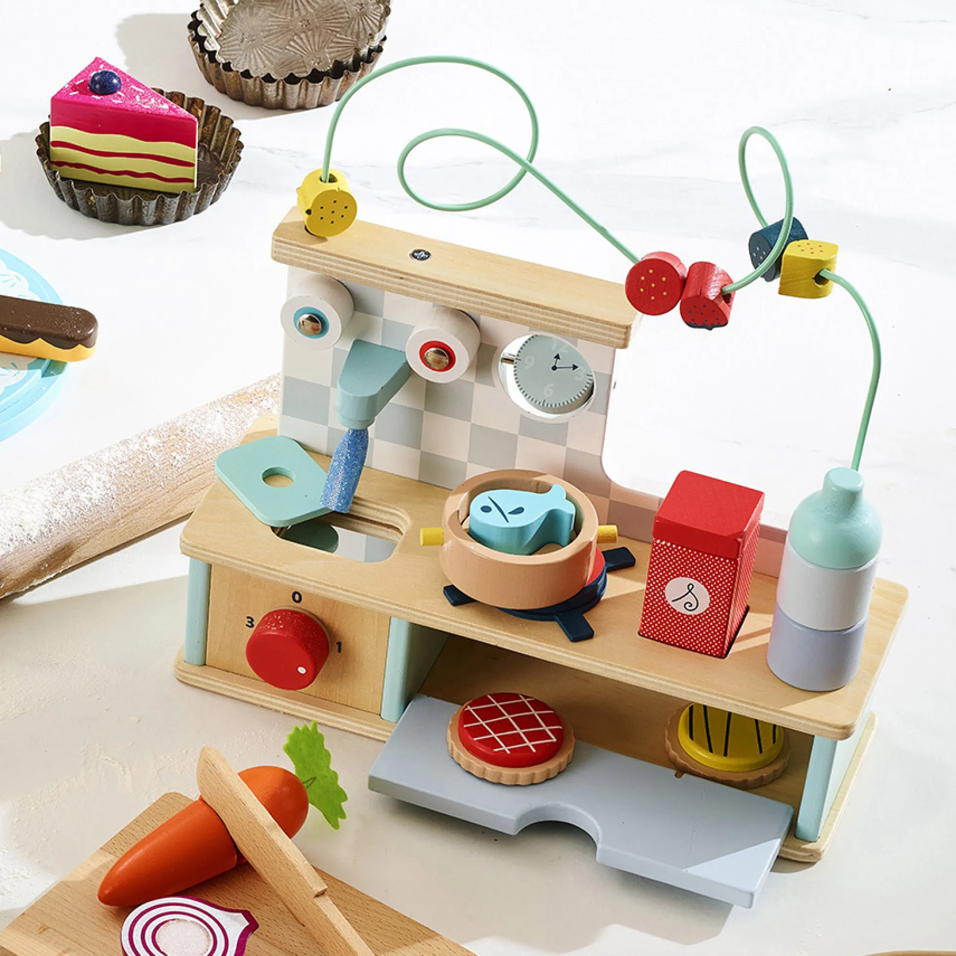 Jeu d’éveil en bois, Cuisine multi-activités