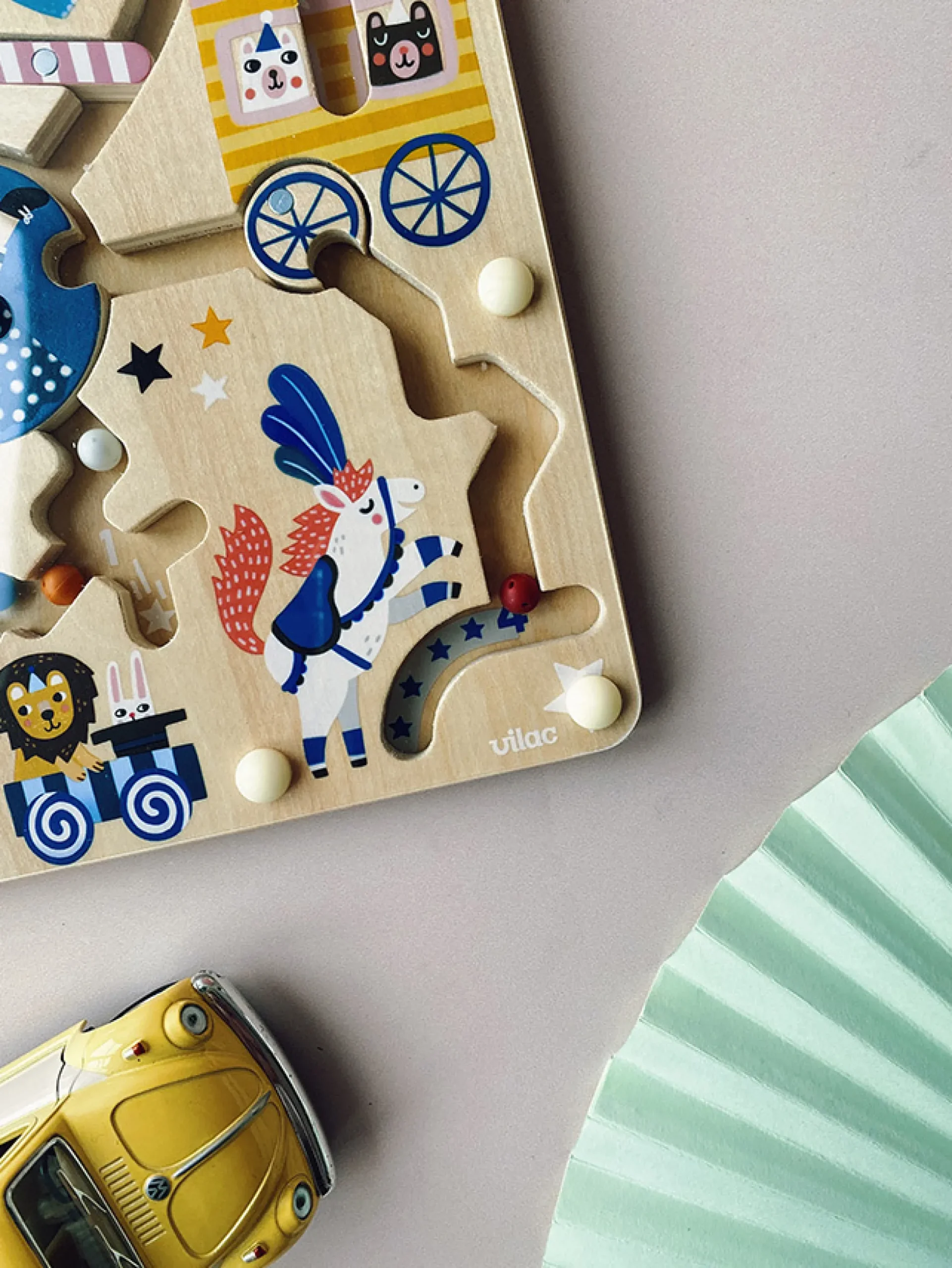 Labyrinthe magnétique en bois, Circus - Michelle Carlslund