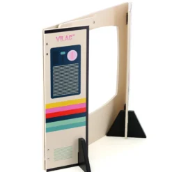Télévision vintage en bois, jeu d’imitation et d’expression